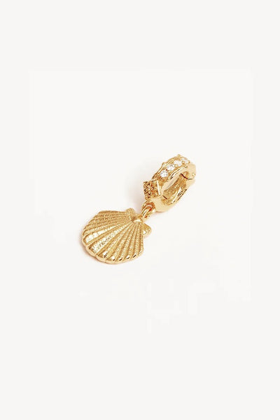BY CHARLOTTE - BY THE SHORE SHELL PENDANT - GOLD - PERTH STOCKIST - AUSTRALIAN STOCKIST - WA STOCKIST - AUSTRALIA STOCKIST - AUS STOCKIST - PERTH BOUTIQUE - WA BOUTIQUE - AUS BOUTIQUE - AUSTRALIA BOUTIQUE
