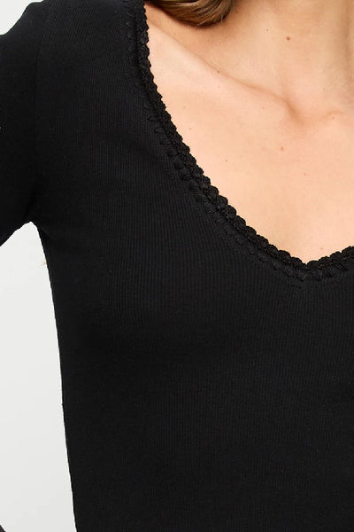 KIVARI - TALLULAH V-NECK TOP - BLACK - PERTH STOCKIST - AUSTRALIAN STOCKIST - WA STOCKIST - AUSTRALIA STOCKIST - AUS STOCKIST - PERTH BOUTIQUE - WA BOUTIQUE - AUS BOUTIQUE - AUSTRALIA BOUTIQUE