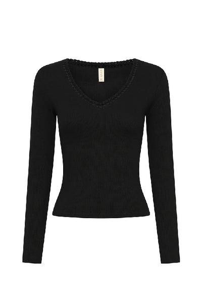 KIVARI - TALLULAH V-NECK TOP - BLACK - PERTH STOCKIST - AUSTRALIAN STOCKIST - WA STOCKIST - AUSTRALIA STOCKIST - AUS STOCKIST - PERTH BOUTIQUE - WA BOUTIQUE - AUS BOUTIQUE - AUSTRALIA BOUTIQUE