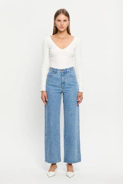 KIVARI - TALLULAH V-NECK TOP - IVORY - PERTH STOCKIST - AUSTRALIAN STOCKIST - WA STOCKIST - AUSTRALIA STOCKIST - AUS STOCKIST - PERTH BOUTIQUE - WA BOUTIQUE - AUS BOUTIQUE - AUSTRALIA BOUTIQUE