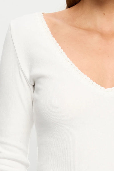 KIVARI - TALLULAH V-NECK TOP - IVORY - PERTH STOCKIST - AUSTRALIAN STOCKIST - WA STOCKIST - AUSTRALIA STOCKIST - AUS STOCKIST - PERTH BOUTIQUE - WA BOUTIQUE - AUS BOUTIQUE - AUSTRALIA BOUTIQUE