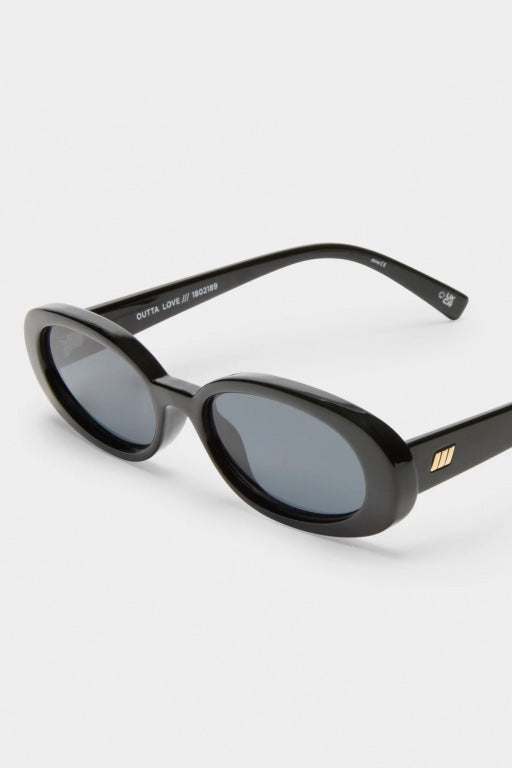 小物 Le Specs Outta Love Sunglasses SHOP LE SPECS - OUTTA LOVE - BLACK – Chachi