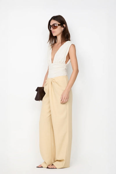 BEC + BRIDGE - CLEMENTINE GATHERED TOP - VANILLA - PERTH BOUTIQUE - AUSTRALIAN BOUTIQUE - WA BOUTIQUE - INTERNATIONAL SHIPPING - USA SHIPPING - PERTH STORES - PERTH STORE - AUSTRALIA - WA - WESTER AUSTRALIA - WOMENS FASHION - FASHION - CLOTHING - WA STOCKIST - PERTH STOCKIST - AUSTRALIAN STOCKIST - STOCKIST