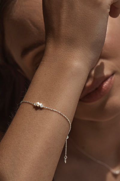 BY CHARLOTTE - LOVE IN STILLNESS PEARL BRACELET