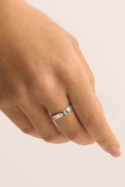 BY CHARLOTTE - INFINITE LIGHT RING