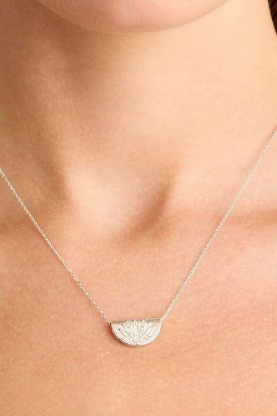 BY CHARLOTTE - LOTUS SHORT NECKLACE SILVER