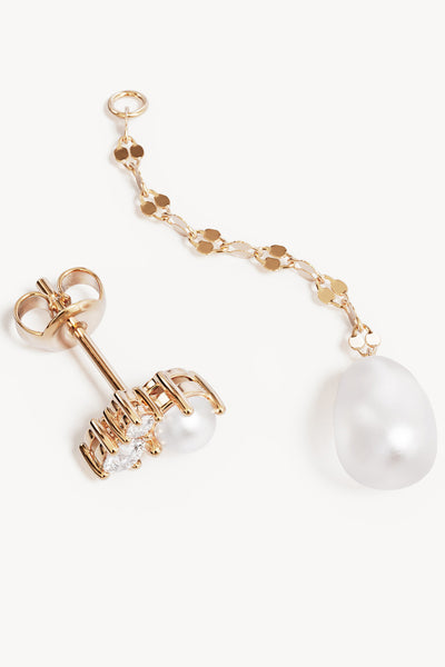 BY CHARLOTTE - LOVE IN STILLNESS PEARL DROP EARRINGS - GOLD - PERTH BOUTIQUE - AUSTRALIAN BOUTIQUE - WA BOUTIQUE - INTERNATIONAL SHIPPING - USA SHIPPING - PERTH STORES - PERTH STORE - AUSTRALIA - WA - WESTER AUSTRALIA - WOMENS FASHION - FASHION - CLOTHING - WA STOCKIST - PERTH STOCKIST - AUSTRALIAN STOCKIST - STOCKIST
