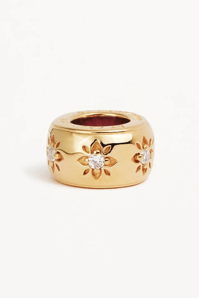 BY CHARLOTTE - NEW BEGINNINGS LOTUS PETAL CHARM - GOLD