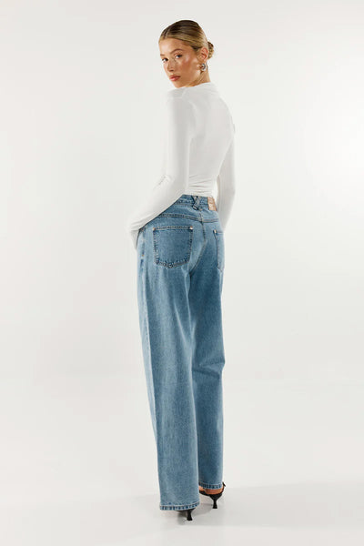 MADISON THE LABEL - LAURY LONG SLEEVE TOP - WHITE