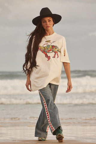 SABBI - THE VERY OVERSIZED WORDS HAVE POWER TEE - MARSHMELLOW
