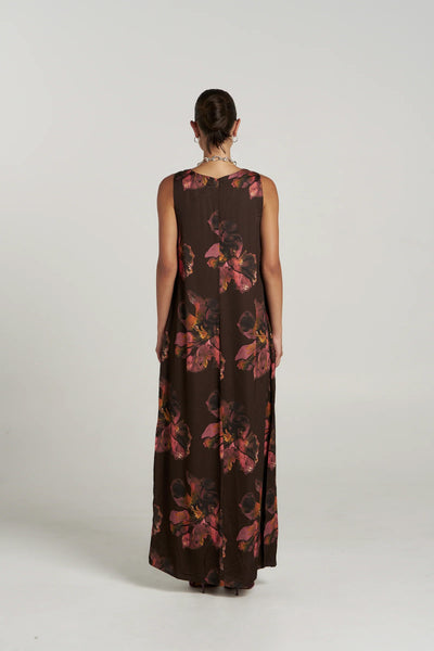 SUMMI SUMMI - V-NECK MAXI DRESS - CHOCOLAT PETALS-3 - PERTH BOUTIQUE - AUSTRALIAN BOUTIQUE - WA BOUTIQUE - INTERNATIONAL SHIPPING - USA SHIPPING - PERTH STORES - PERTH STORE - AUSTRALIA - WA - WESTER AUSTRALIA - WOMENS FASHION - FASHION - CLOTHING - WA STOCKIST - PERTH STOCKIST - AUSTRALIAN STOCKIST - STOCKIST
