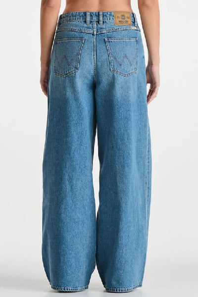 WRANGLER - MID STEVIE RELAXED JEAN - DETROIT FADE - PERTH BOUTIQUE - AUSTRALIAN BOUTIQUE - WA BOUTIQUE - INTERNATIONAL SHIPPING - USA SHIPPING - PERTH STORES - PERTH STORE - AUSTRALIA - WA - WESTER AUSTRALIA - WOMENS FASHION - FASHION - CLOTHING - WA STOCKIST - PERTH STOCKIST - AUSTRALIAN STOCKIST - STOCKIST