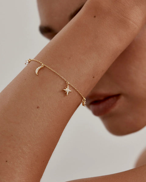 Gold bracelet with star and moon made of 18k Gold Vermeil