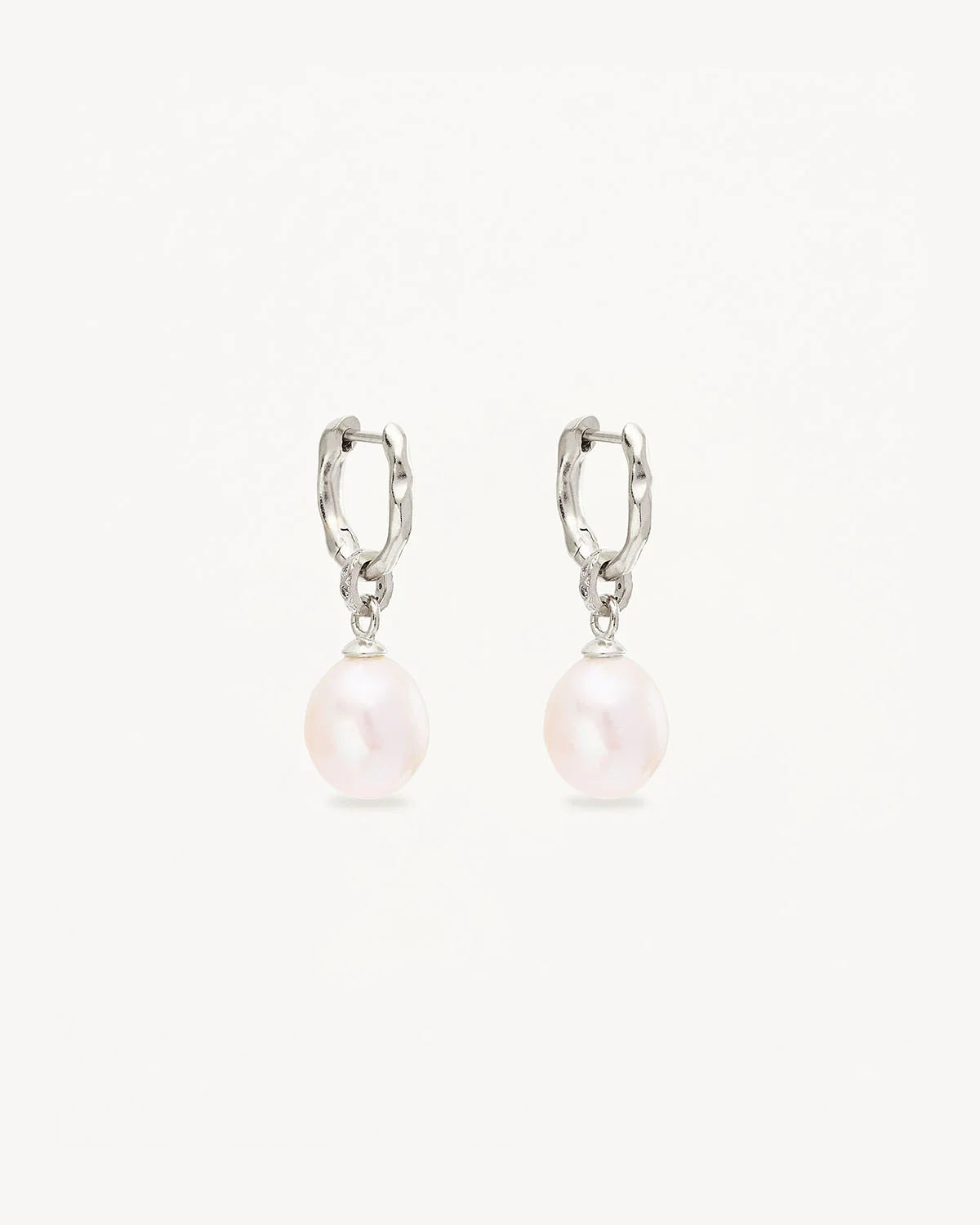 BY CHARLOTTE - EMBRACE STILLNESS PEARL HOOPS